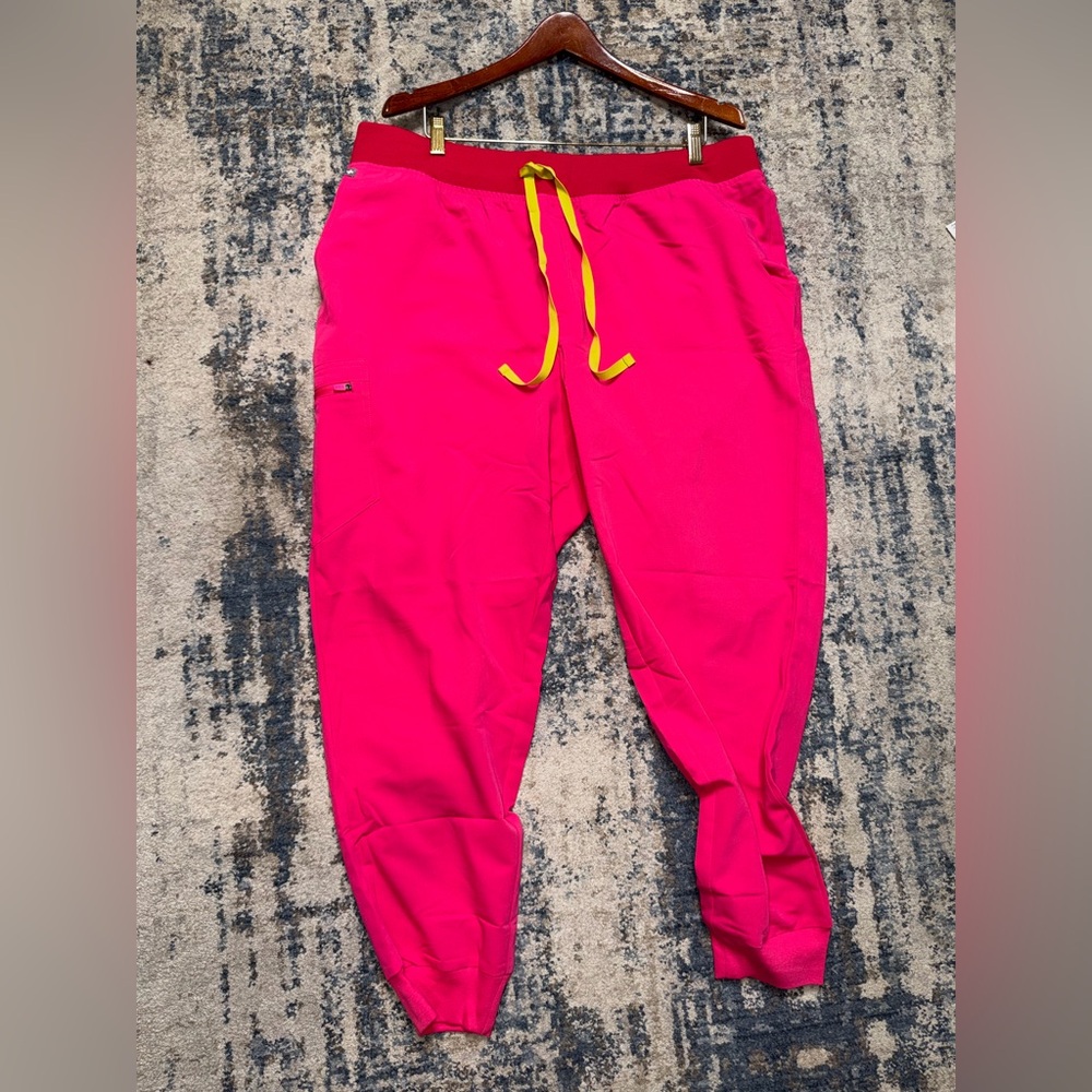 FIGS PLUS SIZE COLLECTION ✨ $START SCRUB DEALS XXL – 6XL AVAILABLE - Picture 10 of 16